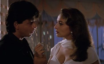 Madhuri Dixit, Dil Toh Pagal hai, Remix of Dil Toh Pagal hai, Mashup song of Dil Toh Pagal hai, Shah Rukh Khan, Karisma Kapoor, Akshay Kumar, Bollywood news, Entertainment news