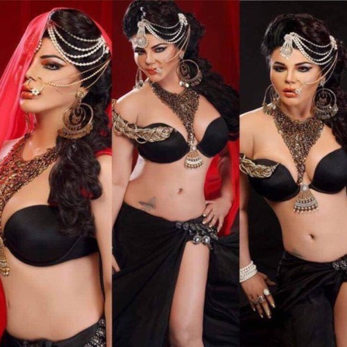 Rakhi Sawant-Beboy Condoms