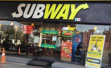 Subway, Cockroaches found in soft drink, Fast food venture, Fast food joint, Hyderabad Central Mall, Hyderabad, Andhra Pradesh, Business news