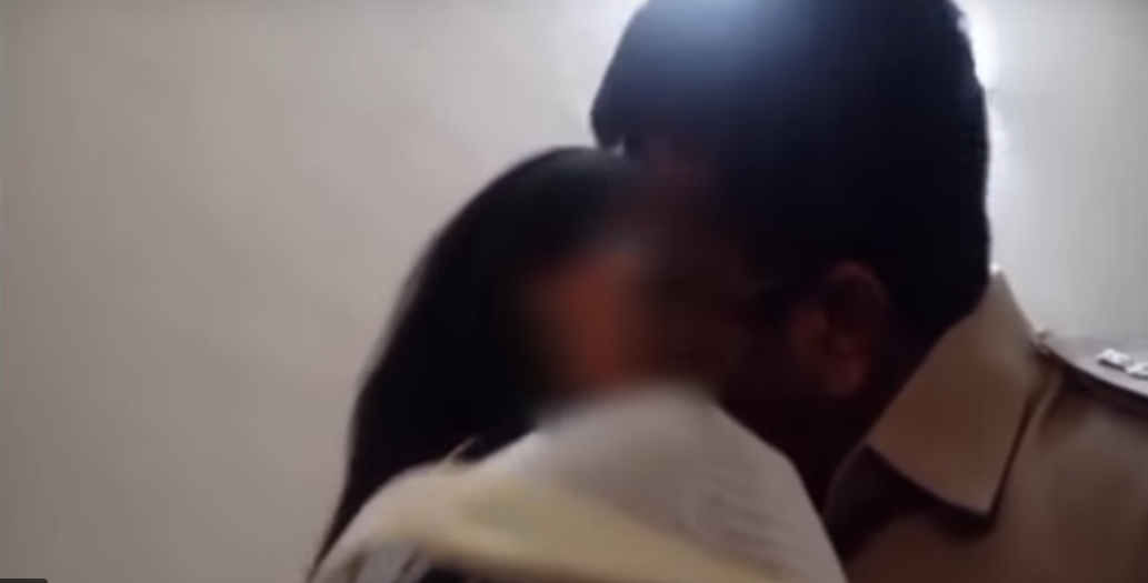 IPS officer, Passionate kiss, Married woman, Bengaluru IPS officer, IPS kisses married woman, Smooch of IPS officer, Software professional, Karnataka, Regional news, Crime news