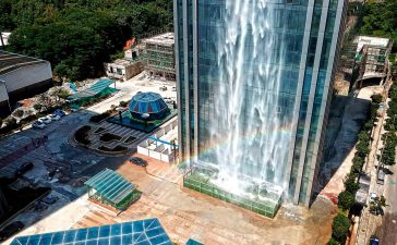 Artificial waterfall, Skyscraper, Chinese company, Liebian Building, World news, Weird news, Offbeat news, China