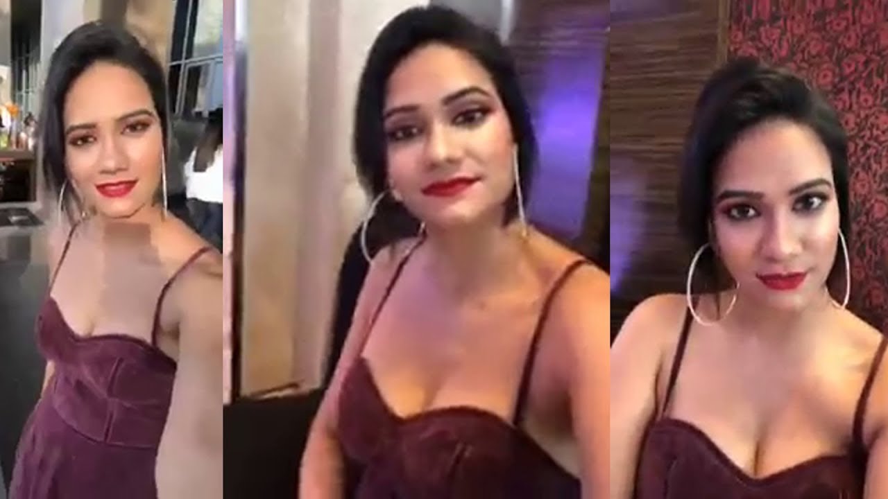Richi Shah Sex Xvideos - Photos of this perfect figure girl Richi Shah gaining popularity on internet