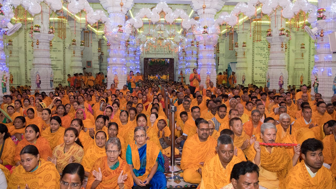 Jagadguru Kripalu Parishat, JKP,  Janmashtami festival, Janmashtami Celebrations, Lord Krishna, Prem Mandir, Vrindavan Dham, Vrindavan Temple, Bhakti Mandir, Mangarh, Uttar Pradesh, Regional news, Religious news, Spiritual news