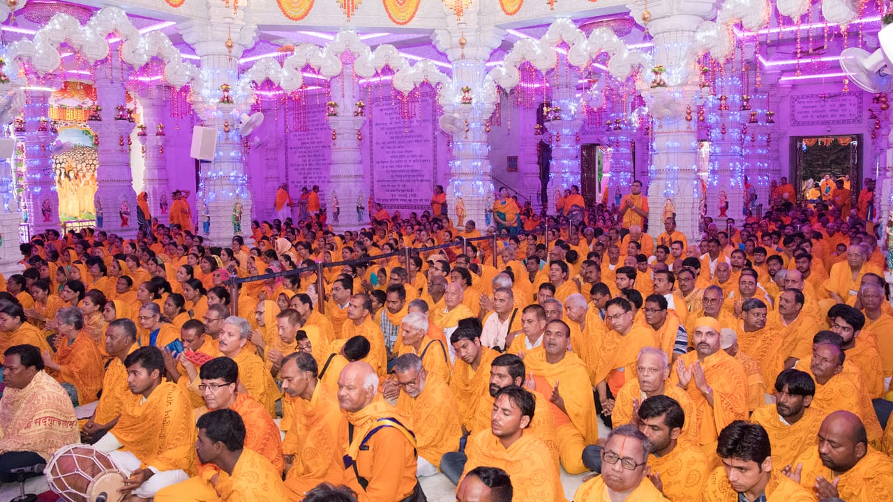 Jagadguru Kripalu Parishat, JKP,  Janmashtami festival, Janmashtami Celebrations, Lord Krishna, Prem Mandir, Vrindavan Dham, Vrindavan Temple, Bhakti Mandir, Mangarh, Uttar Pradesh, Regional news, Religious news, Spiritual news