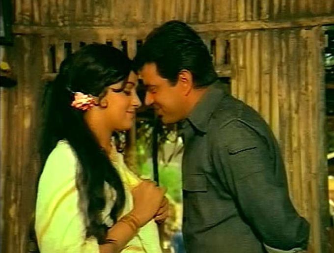 Hema Malini, Hema Malini first kissed, Actor kissed by Hema Malini, On-screen Hema kiss, Bollywood, Dharma Garam, Dharma Paaji, Dharmendra, Bollywood news, Entertainment news