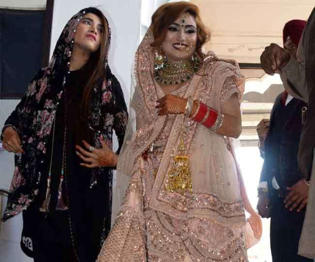 Pakistani woman, Pakistani girl, Kiran Sarjeet Kaur, Parvinder Singh, Indian man, Indian man ties knot with Pakistani woman, Pakistani girl travels by Samjhauta Express, India and Pakistan, Patalia, Punjab, Haryana, Bride and groom, Offbeat news, Weird news