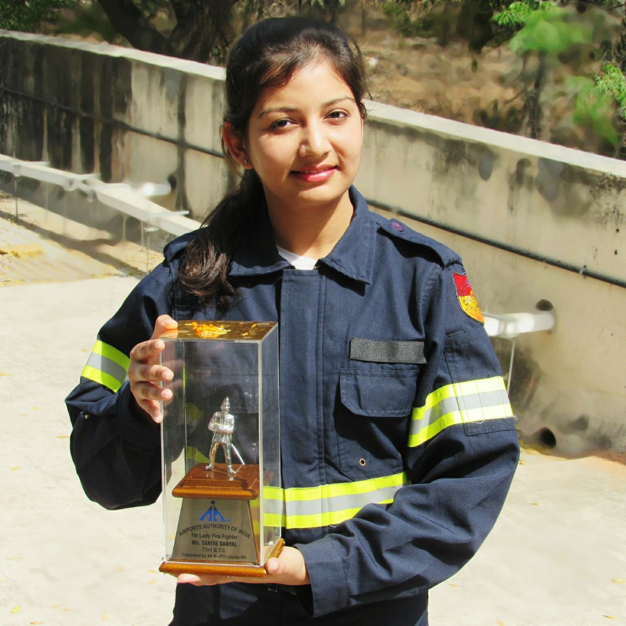 Taniya Sanyal, Kolkata girl, The 27-year-old girl, India's first woman aviation firefighter, Airports Authority of India, Bharatnatyam, Kathak, Rabindra Nritya, National news