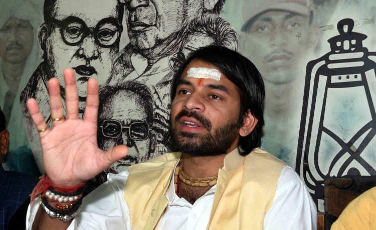 Tej Pratap Yadav, Tejashwi Yadav, Lalu Yadav, Aishwarya Rai, Former Bihar Chief Minister, Lalu Yadav elder son, Rashtriya Janata Dal, Lok Sabha polls, Lok Sabha elections, RJD leader, Chandrika Rai, Daroga Rai, Bihar news, Politics news