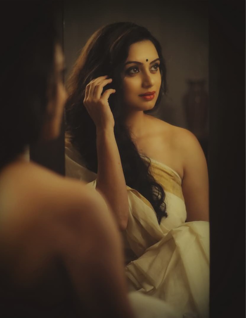 Shruti Marathe, Tanushree Dutta, Nana Patekar, Marathi films actress, Marathi films, Asa Mi Tasa Mi, Premasutra, Bollywood news, Entertainment news