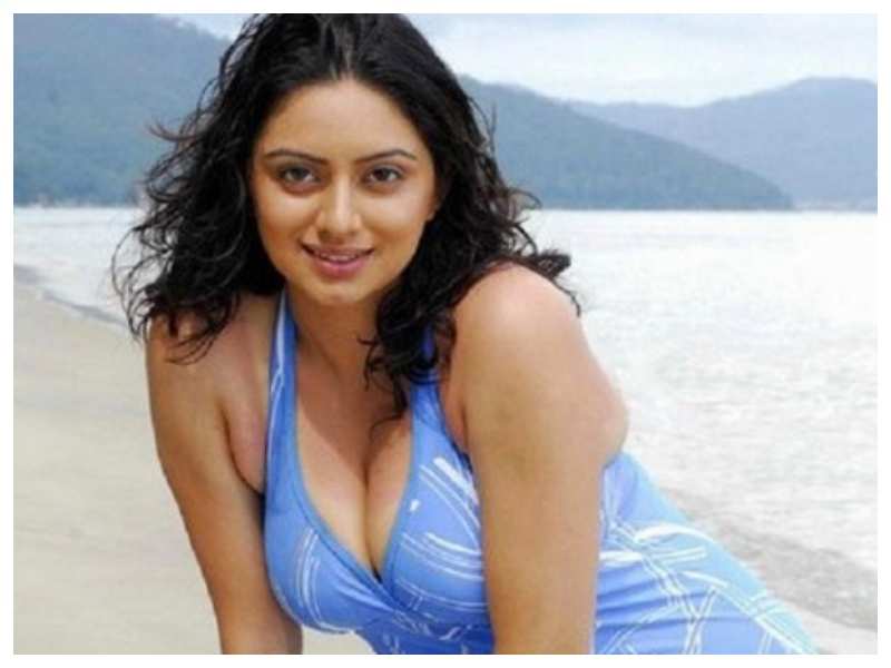 Shruti Marathe, Tanushree Dutta, Nana Patekar, Marathi films actress, Marathi films, Asa Mi Tasa Mi, Premasutra, Bollywood news, Entertainment news