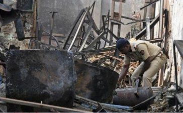 Five people killed, Six-month baby killed, Fire at gas stove warehouse, Mayawati Colony, Indira Nagar, Lucknow, Uttar Pradesh, Regional news, Crime news