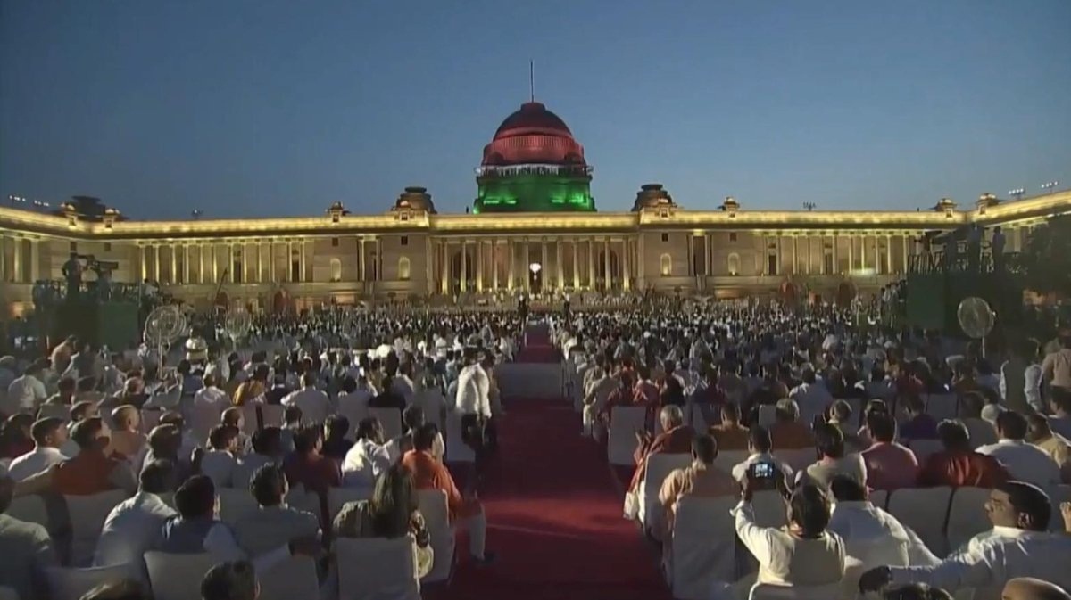 Narendra Modi, Prime Minister of India, Indian Prime Minister, National Democratic Alliance government, Rashtraparti Bhavan, National news