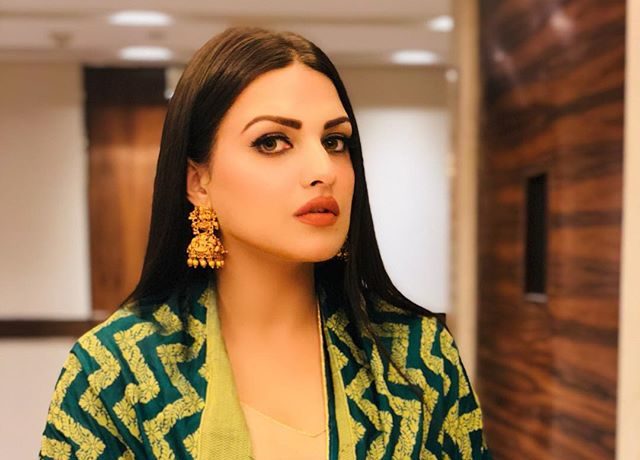 Himanshi Khurana | Hd photos, Hd wallpapers for mobile, Mobile wallpaper