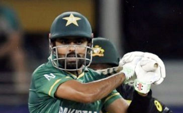 टी-20 वर्ल्ड कप: बाबर आज़म ने पाकिस्तान की हार का ज़िम्मेदार इस क्रिकेटर को ठहराया